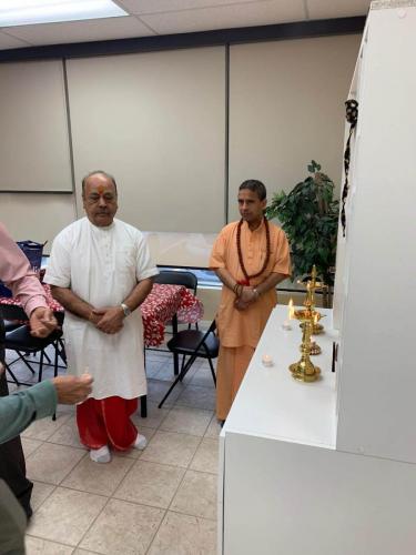 Guruvandana with Dr. Dayashankar Vidyalankar ( Yogacharya)